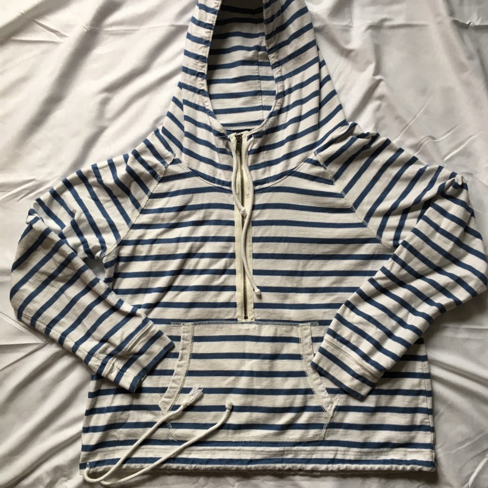 American Eagle Outfitters Top